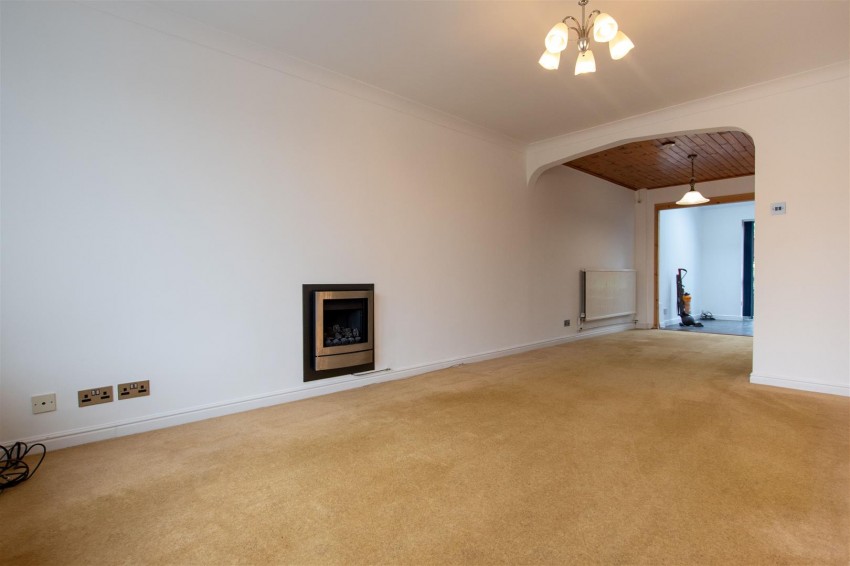 Images for Oakley Drive, Wellingborough